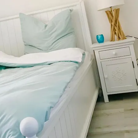 Sonniges Fischer-huus Vor Usedom & Direkt Am Haff Und Wasserzugang * Mönkebude